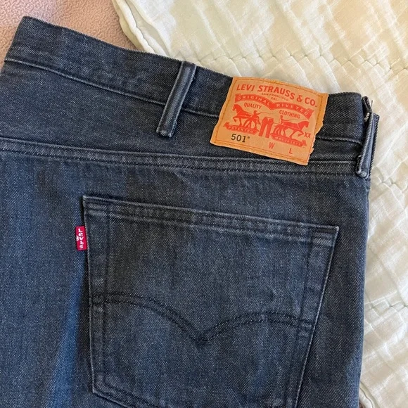 Men’s Levi’s 501 Big and Tall 50 X 30 - Picture 3 of 7
